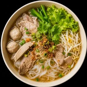 クイッティアオ・ナムサイ（タイの澄まし麺）